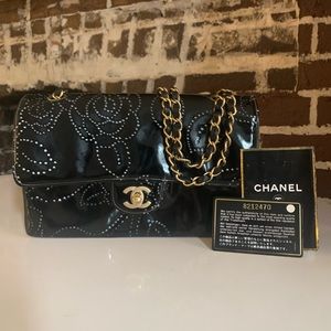 CHANEL 100% Authentic Classic Flap Bag Camellia